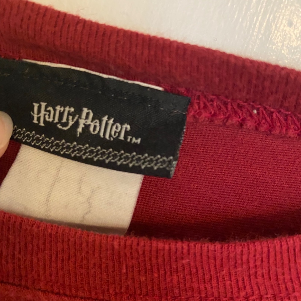 Harry Potter Gryffindor T-shirt - Picture 2 of 3
